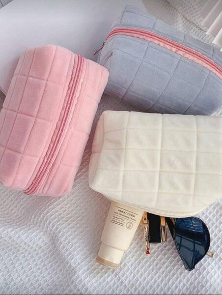 Trousses de toilette en tissu matelassé