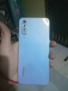 Vivo s 1