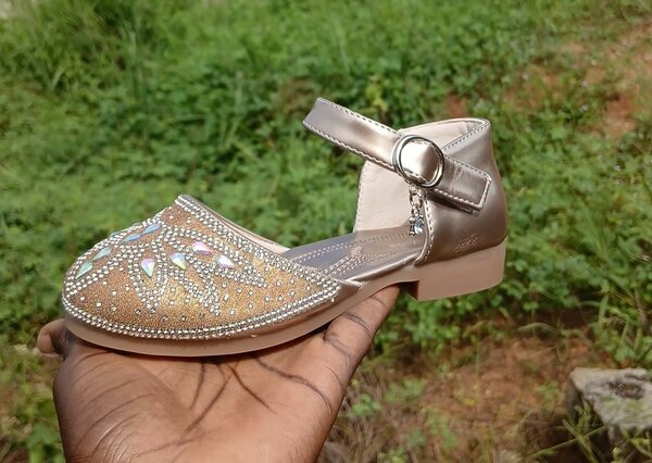 Sandale femme dorée à talon