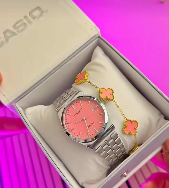 Montre Femme CASIO avec Bracelet en Acier