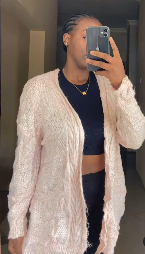 Short knitted cardigan with buttons  size:M