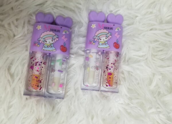 Gloss à lèvres pailleté