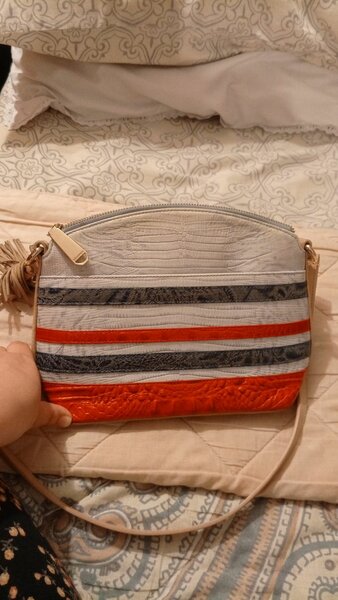 Brahmin original bag condition is 9 out of 10