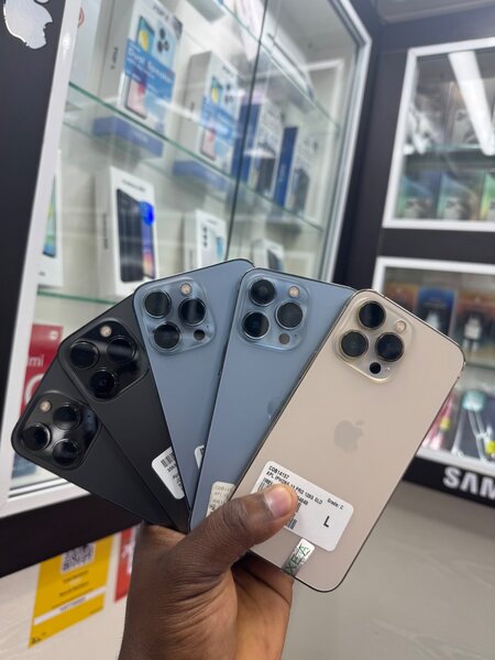 iPhone 13 Pro 128 GO Quasi neu