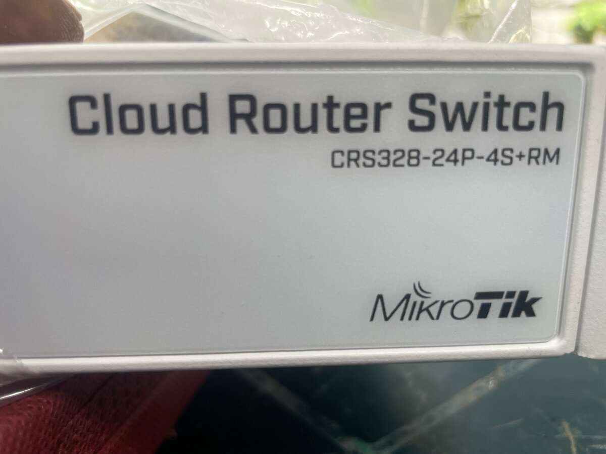 MikroTik CRS328-24P-4S+RM - Cloud Router Switch