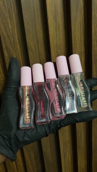 Set de Brillants à Lèvres