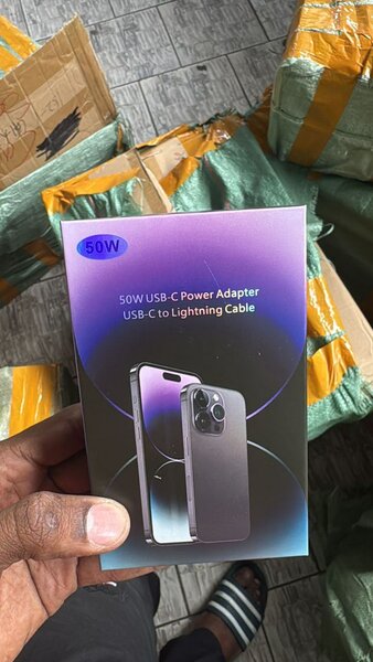 Adaptateur USB-C 50W avec câble