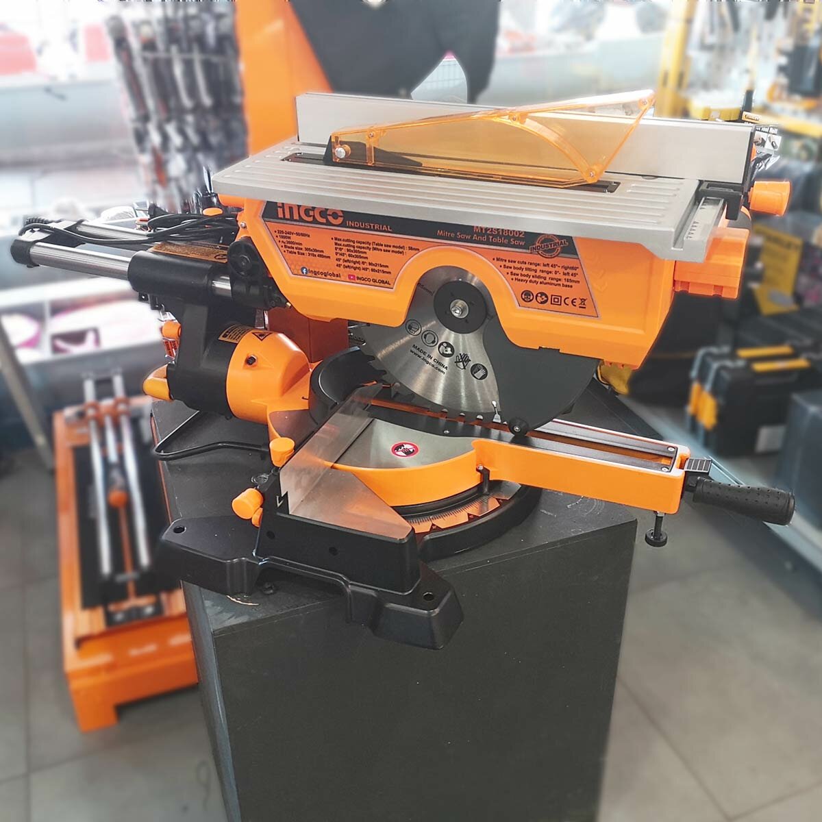 Scie à onglets 1800W Ø305mm