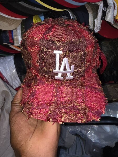 Casquette en jean usé LA