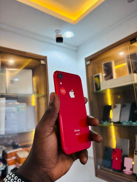 iPhone XR,  IPhone 7 Plus