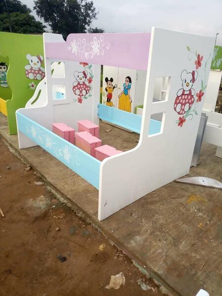 Lit superposé pour enfants