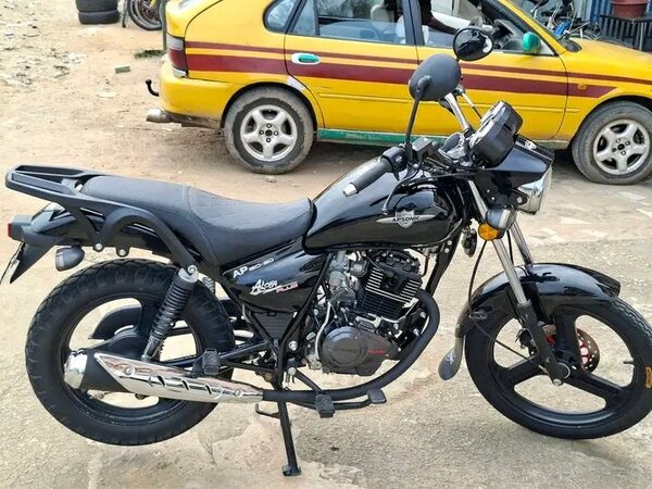 Moto 125cc Premium