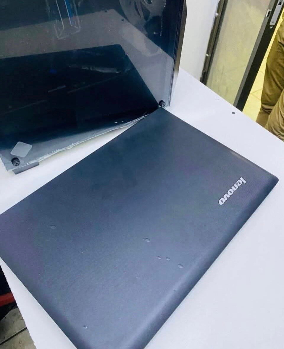 Ordinateur portable Lenovo moderne