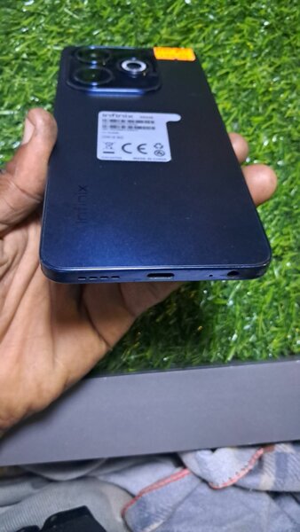 Infinix hot40i