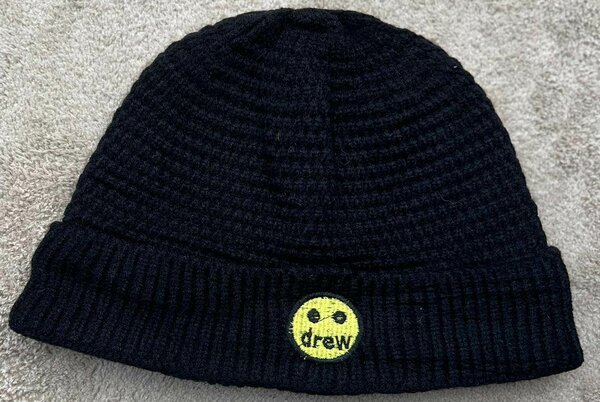 Bonnet Drew noir tendance