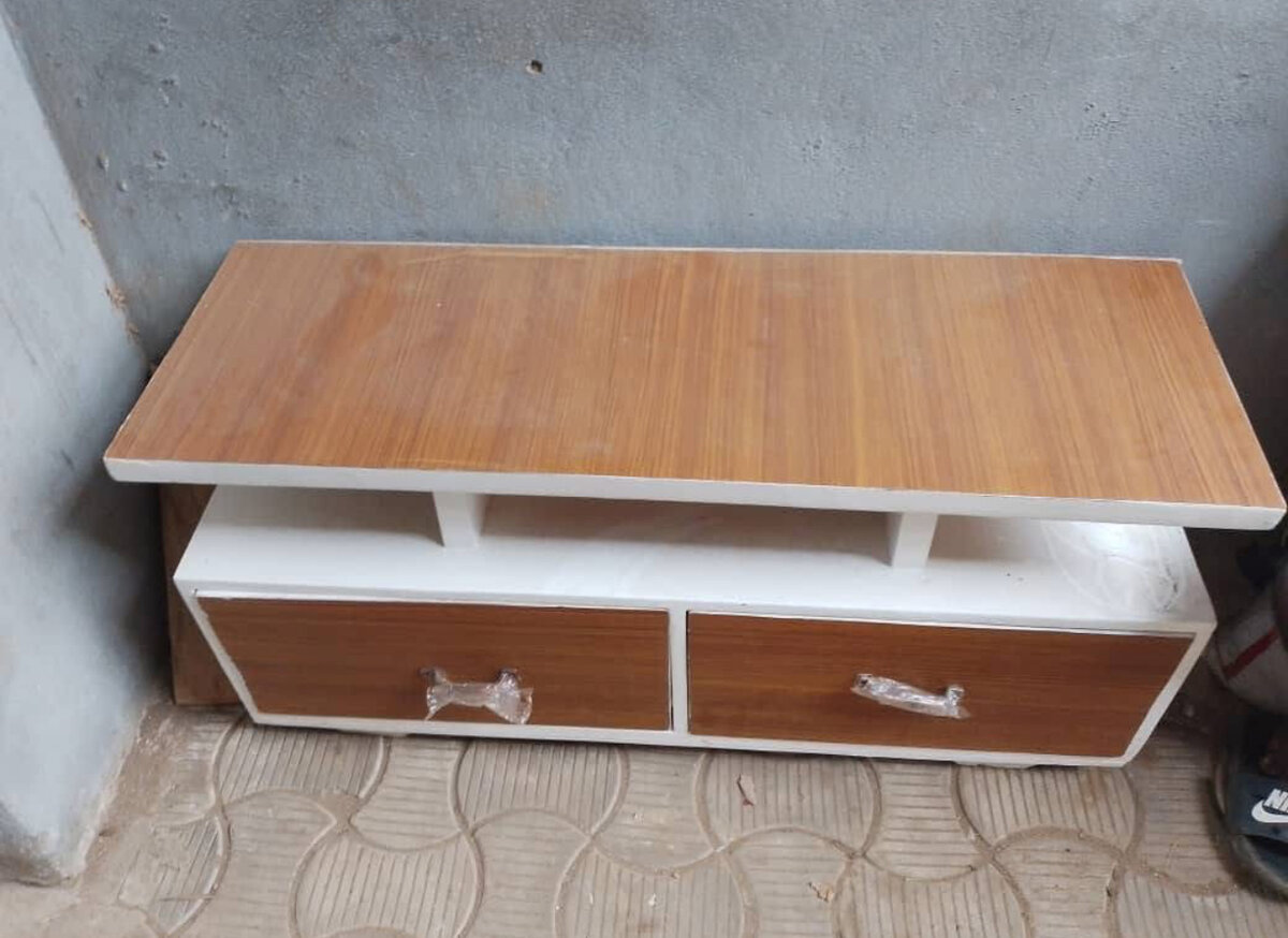 Table TV avec rangement