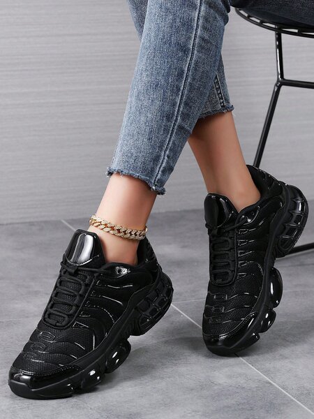 Chaussures de sport noires pour femme