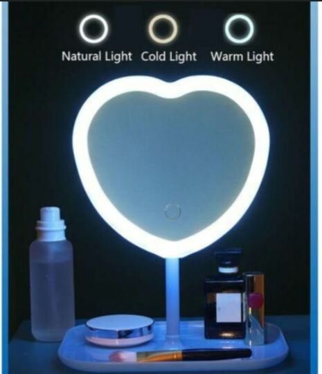 Miroir de maquillage LED en forme de cœur