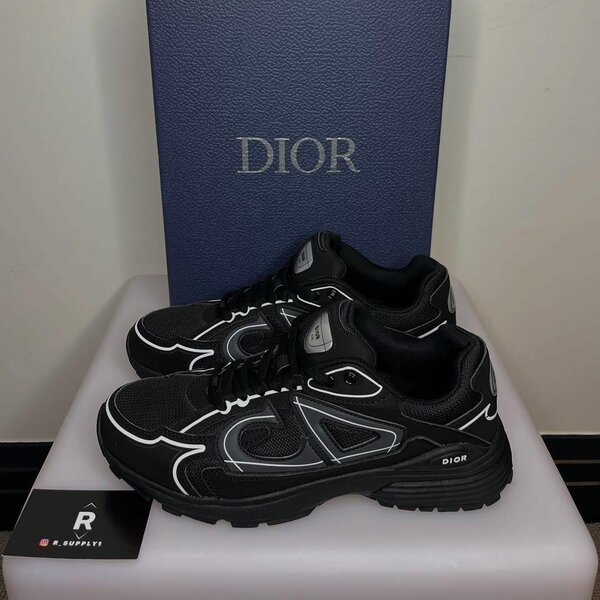Christian Dior B30