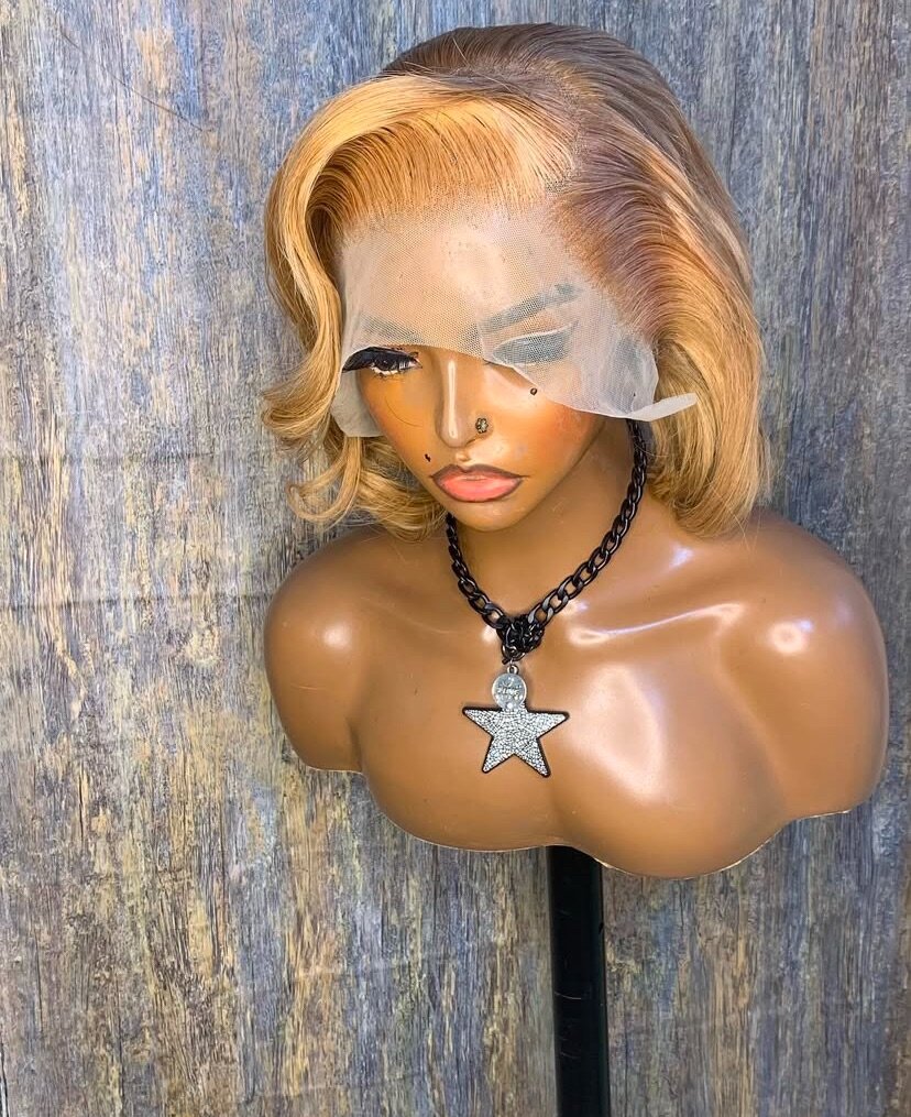 Full frontal blonde wigGrade 11a