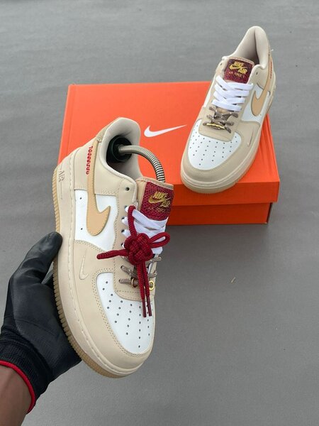 Baskets Air Force 1 Beige Iconiques