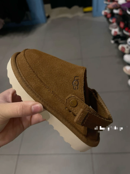 UGG pantoufles confortables pour femme