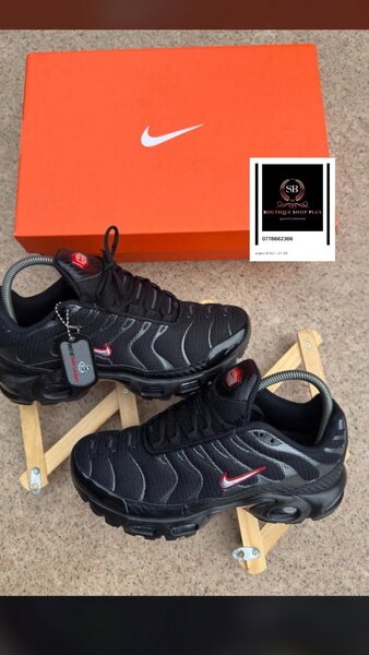 Nike Air Max Plus TN Sneakers