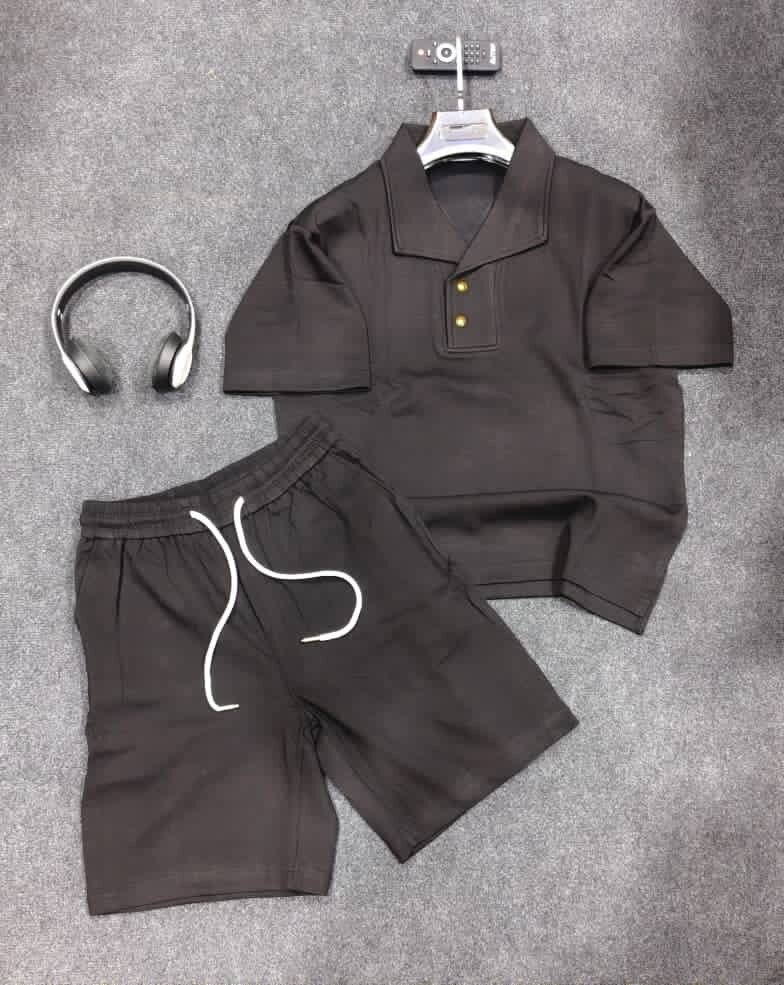 Ensemble short homme élégant