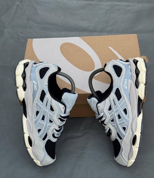 Chaussures running Asics