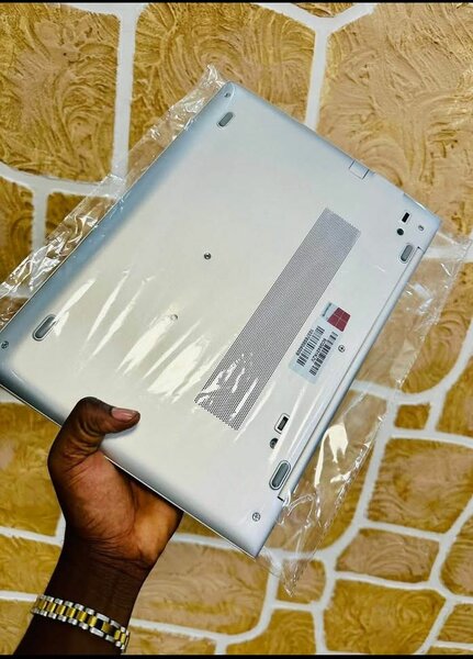 Coque arrière pour ordinateur portable