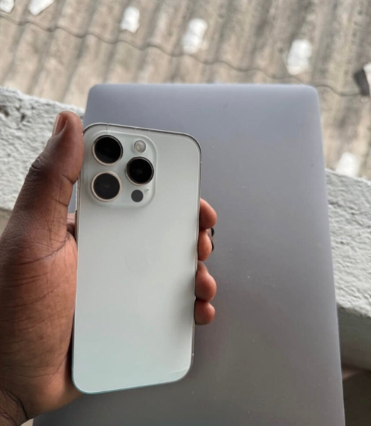 Apple iPhone Pro Max