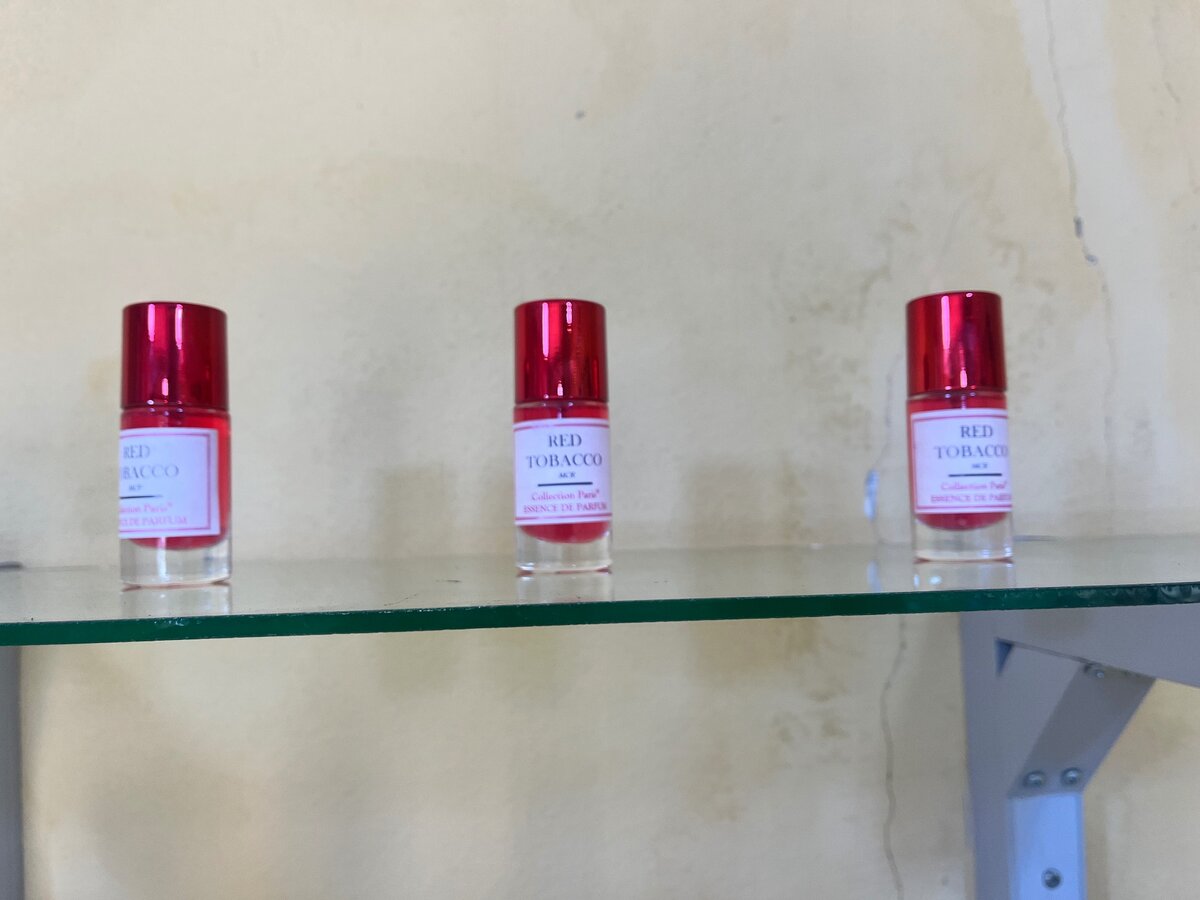 Essence parfum Red Tobacco