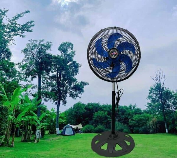Ventilateur sur pied robuste pour extérieur