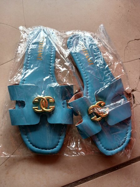 Sandales élégantes bleues femme