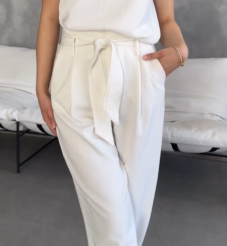 Стильные классические брюки от ZARA белые