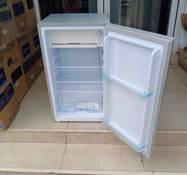 Nasco table top fridge