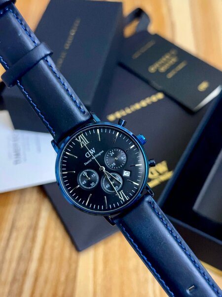 Montre élégante classique DW