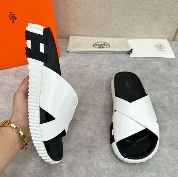 Sandales de luxe élégantes