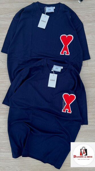 T-shirt homme bleu avec logo cœur