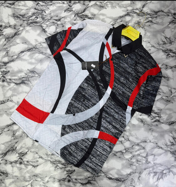 Chemise Homme Graphique Élégante