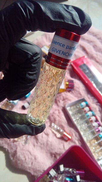 Parfums Miniatures Essences