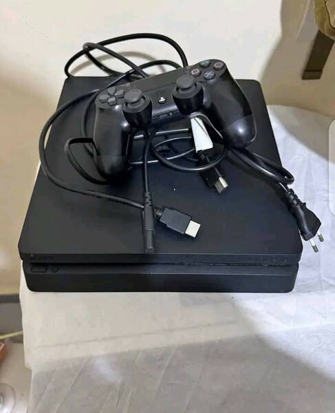 Console de jeu Sony PS4