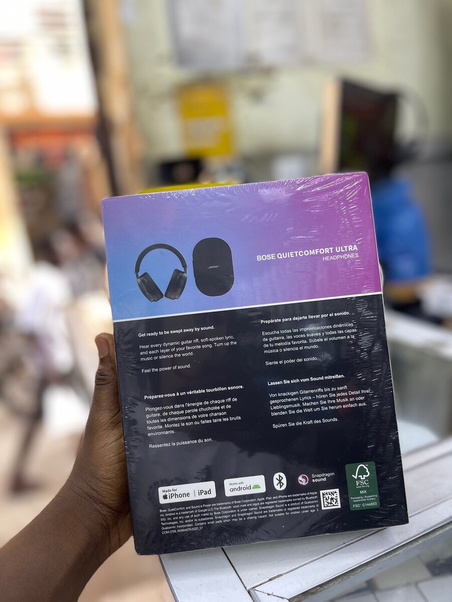 Bose Quiet Comfort Ultra Headphone with Protective Bag