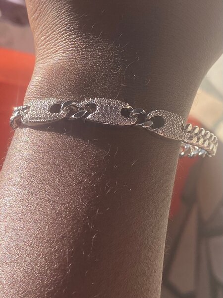 Bracelet en acier inoxydable élégant