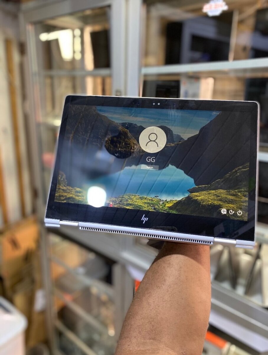 HP ELITEBOOK x360 1030 G2