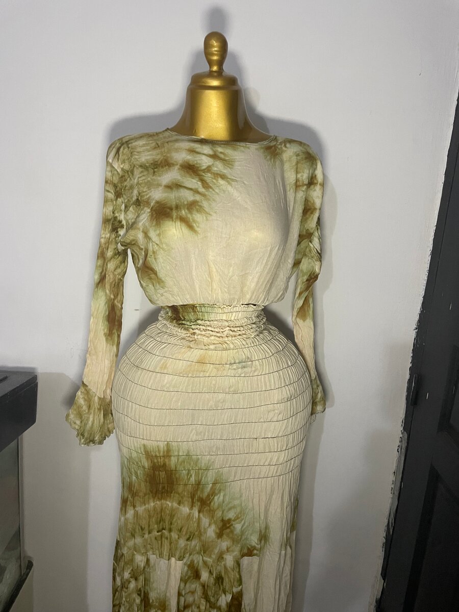 jupe longue et haut élégante