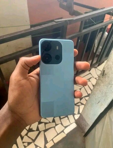 Smartphone moderne bleu