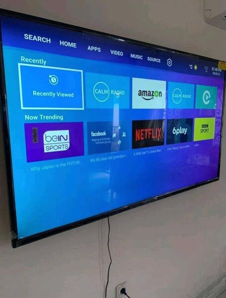 Télévision LED Smart 55"