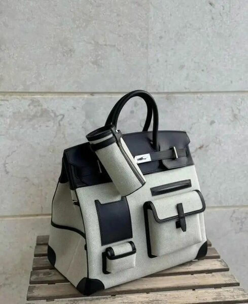 Sac à main gris et noir pour femme