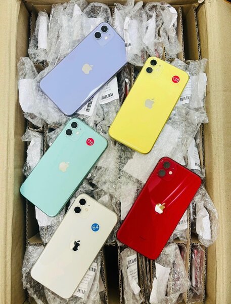 IPHONE 11  64GB CASI NEUF